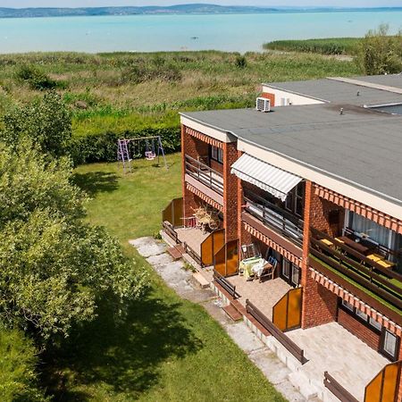 Balatonic Apartman Zamardi Bagian luar foto